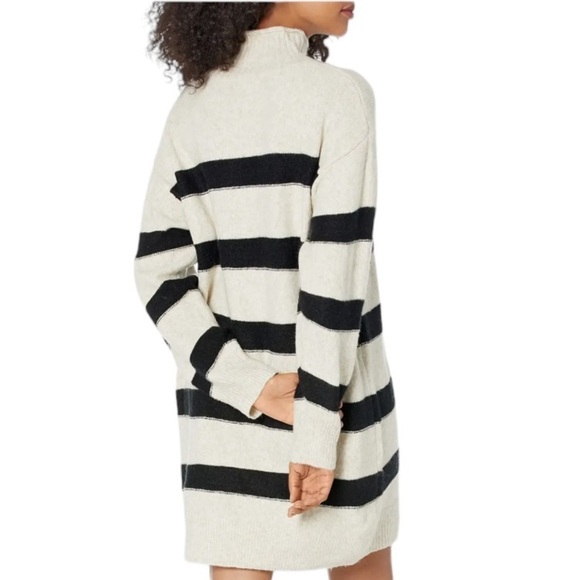 Line & Dot Cozy Rosie Mock Neck Sweater Dress. Oatmeal & Black Size Medium #911 - Picture 2 of 9